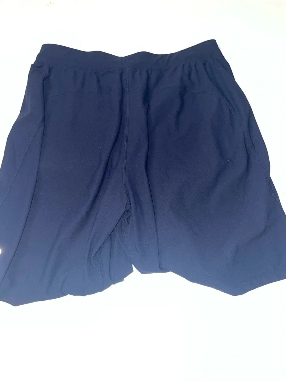 Lululemon men’s 9 inch inseam shirt size large